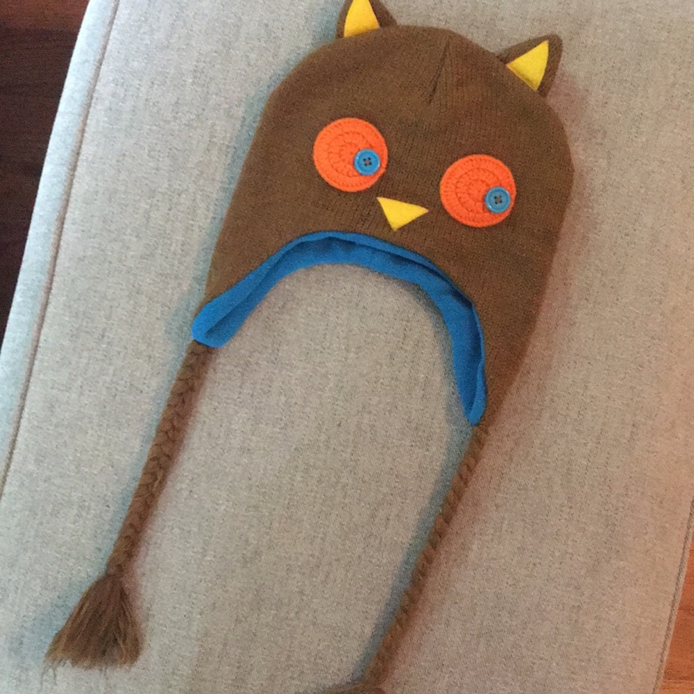 Like new owl hat